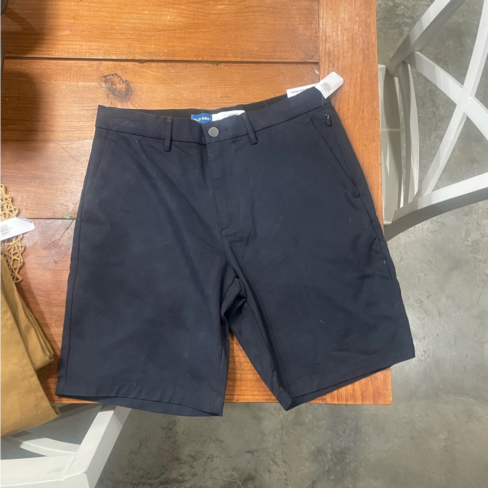 Navy Old Navy shorts